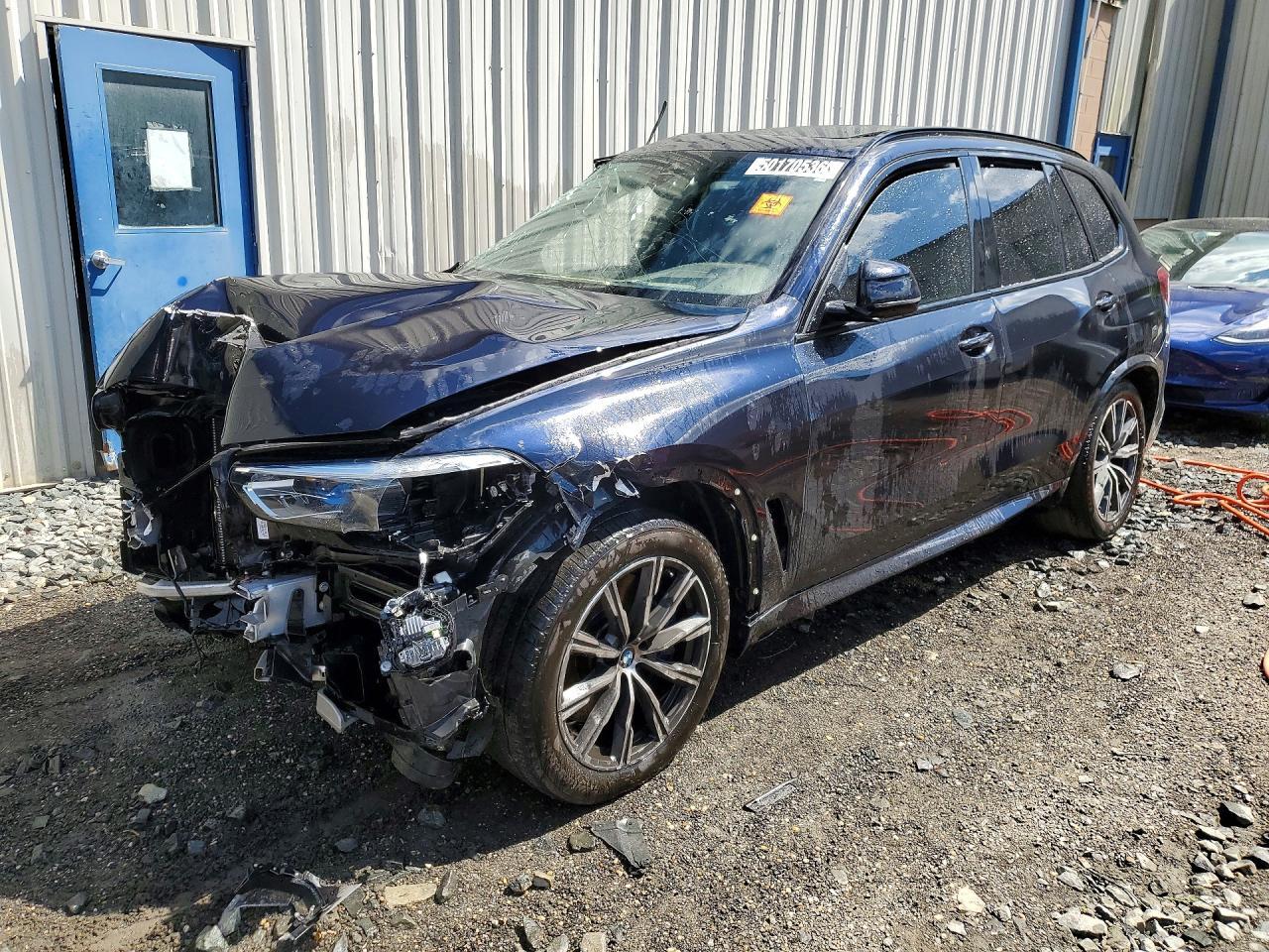 2019 BMW X5 xDrive50I - zdjęcie główne