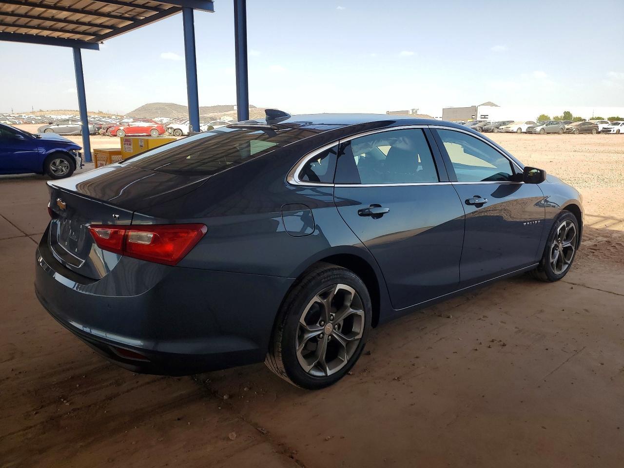 2024 Chevrolet Malibu Lt - zdjęcie 3