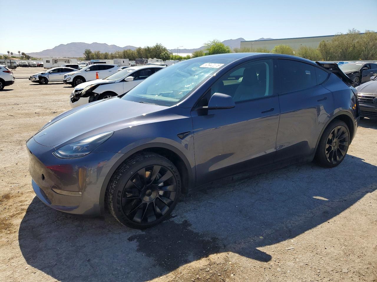2023 Tesla Model Y - zdjęcie główne