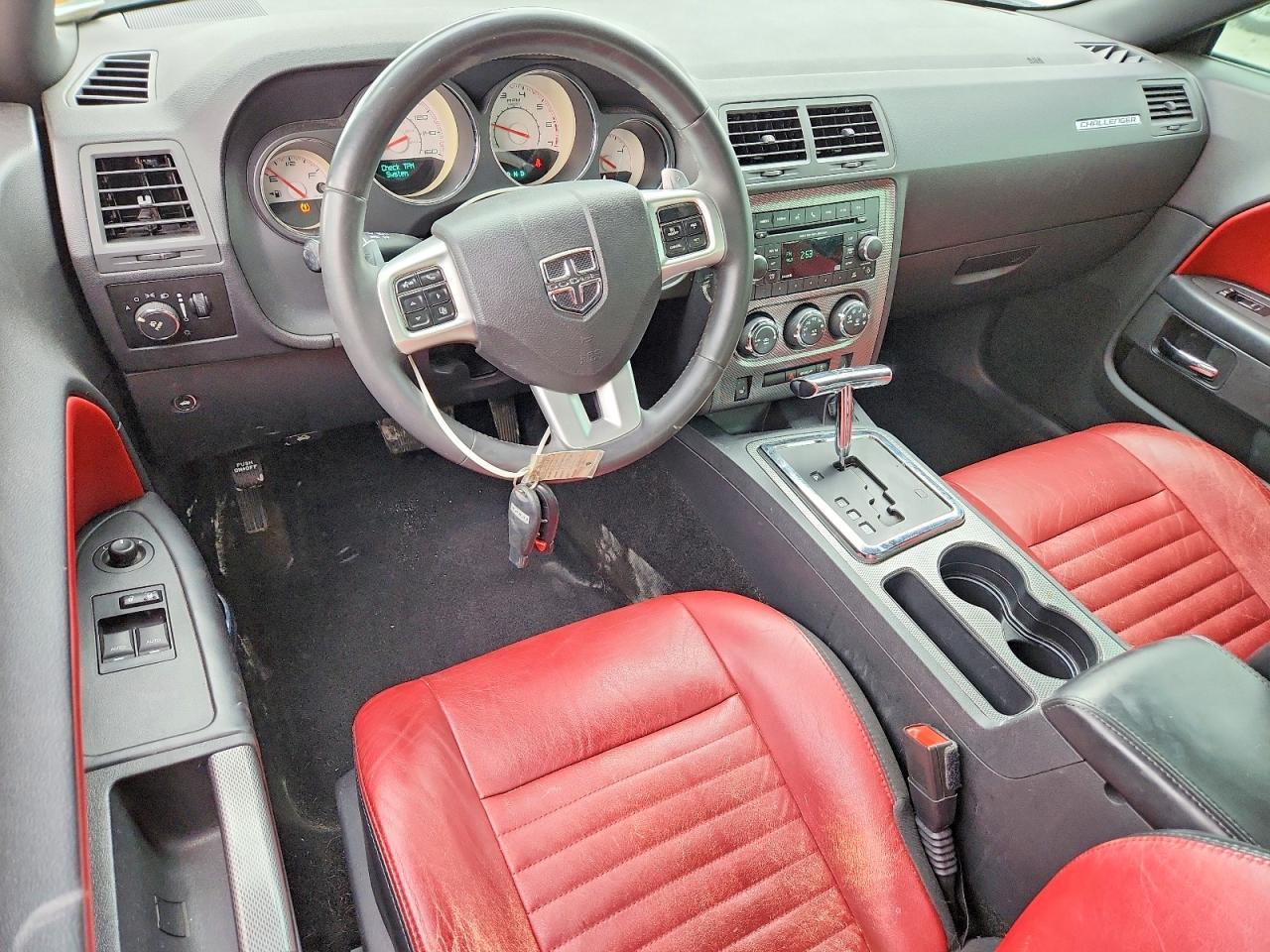 2013 Dodge Challenger R - zdjęcie 8