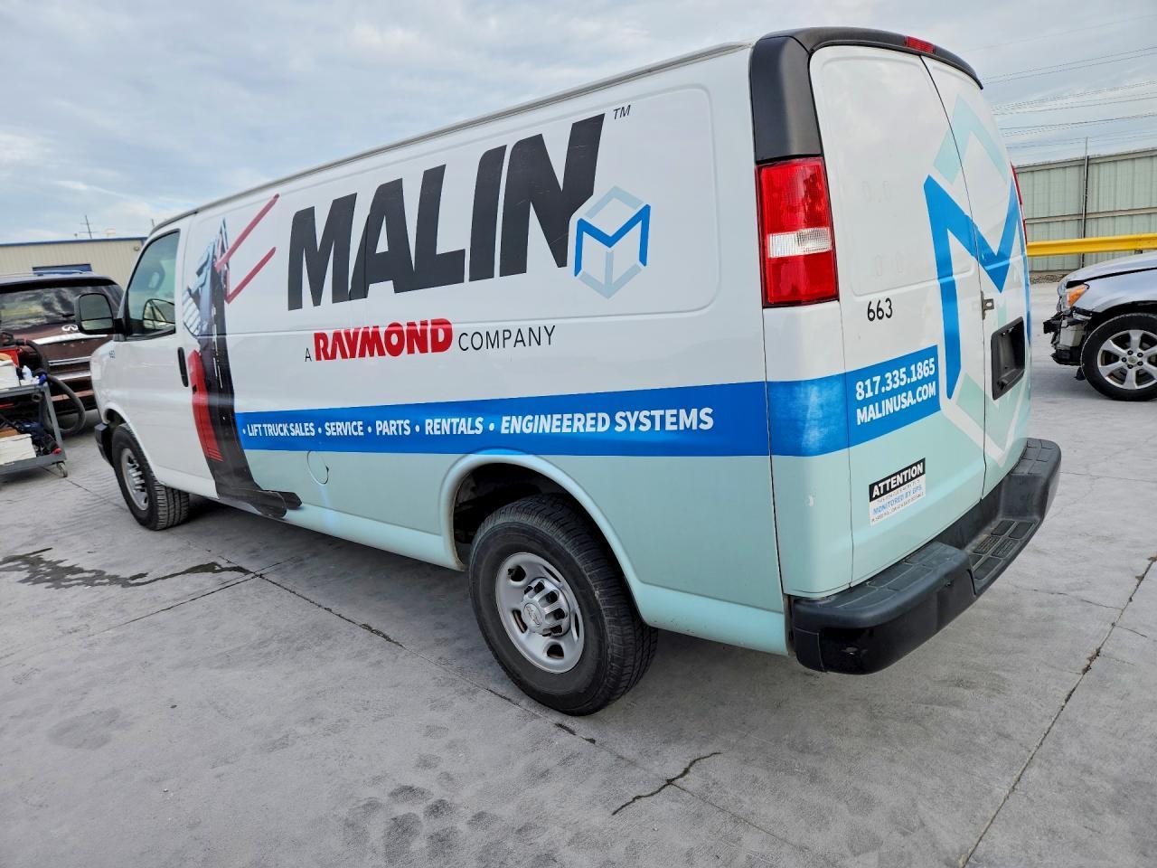 2019 Chevrolet Express G3500 - zdjęcie 2