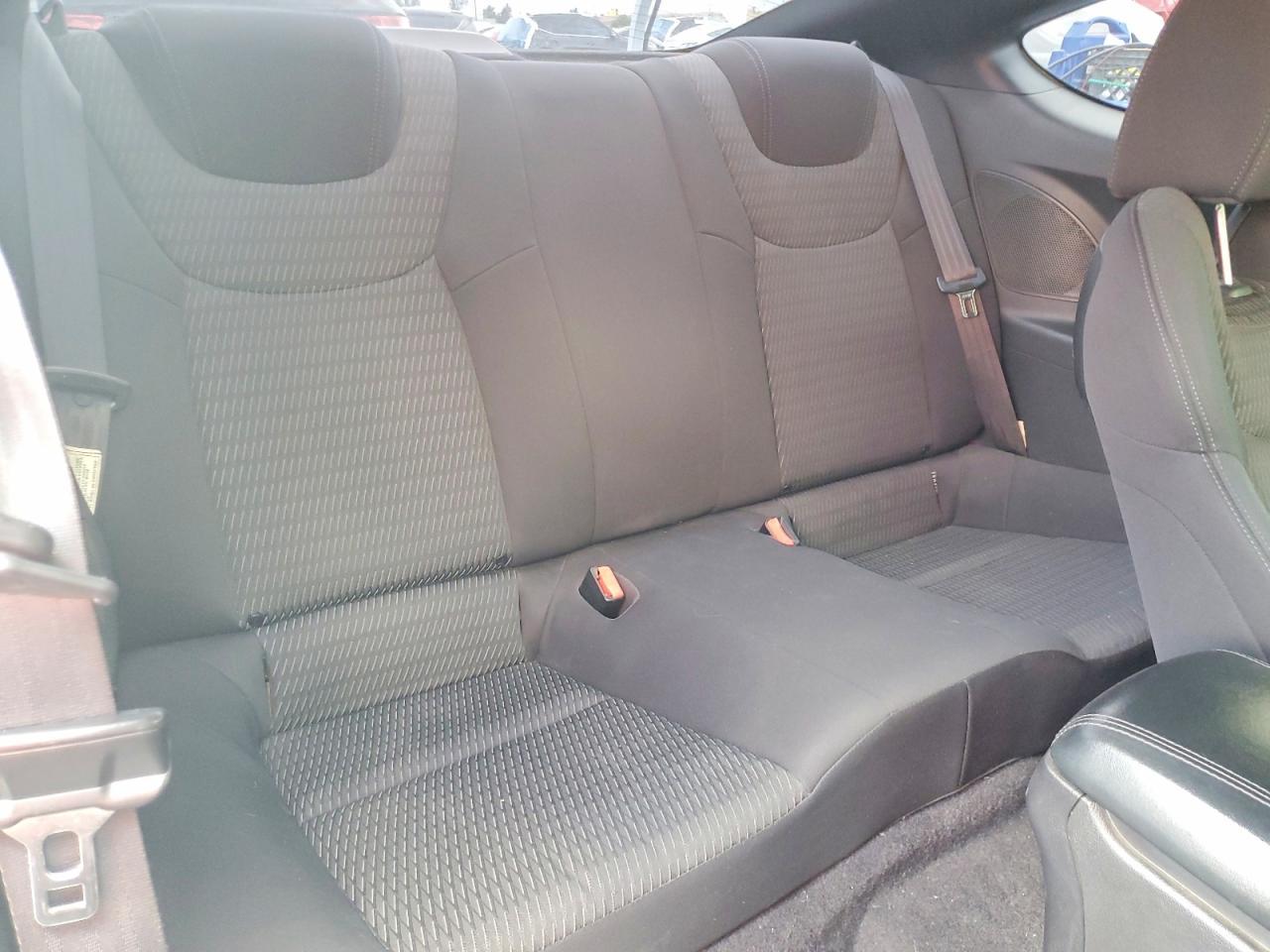 2014 Hyundai Genesis Coupe 2.0T - zdjęcie 10
