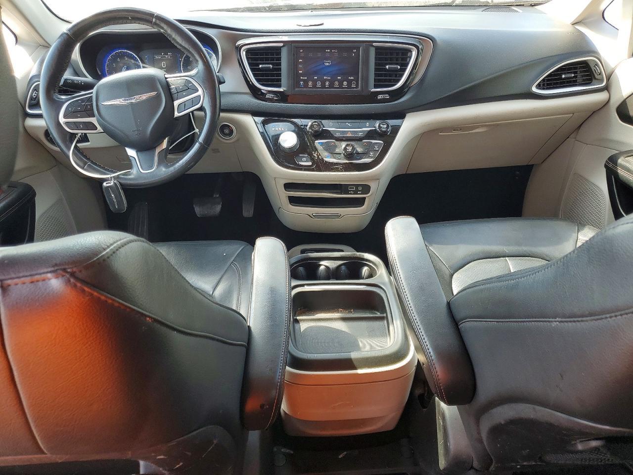 2020 Chrysler Pacifica Touring L - zdjęcie 8