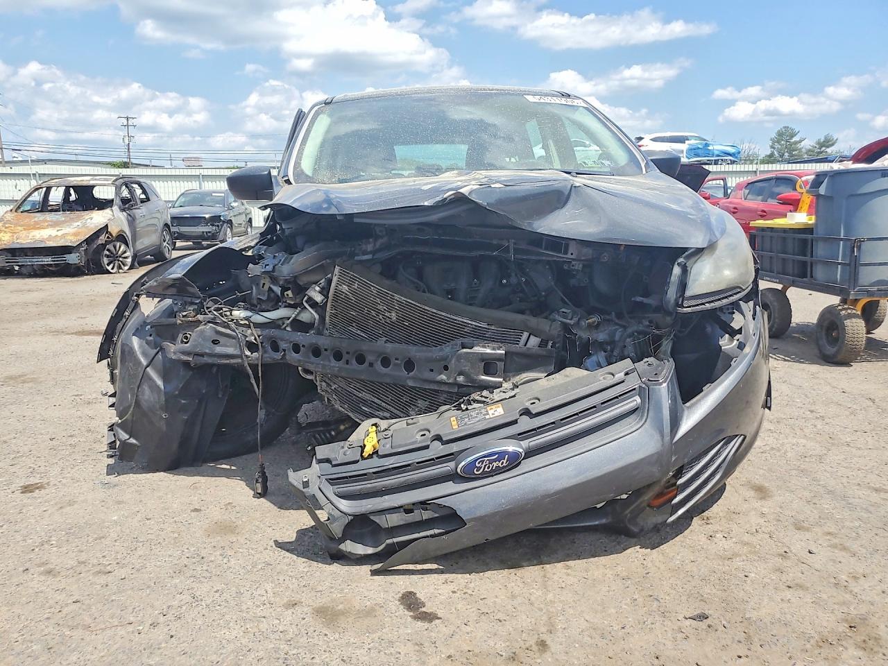 2016 Ford Escape S - zdjęcie 5