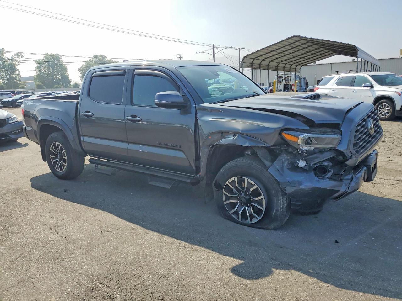 2022 Toyota Tacoma Trd Sport - zdjęcie 4