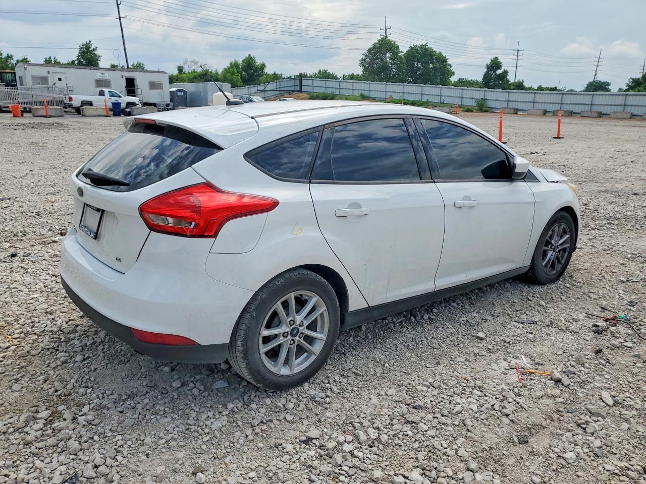 2018 Ford Focus Se - zdjęcie 3