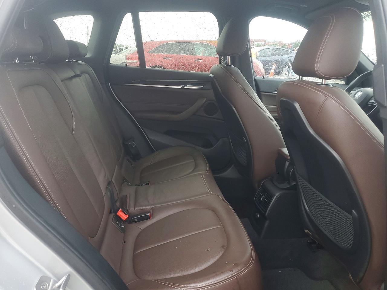 2016 BMW X1 xDrive28I - zdjęcie 11