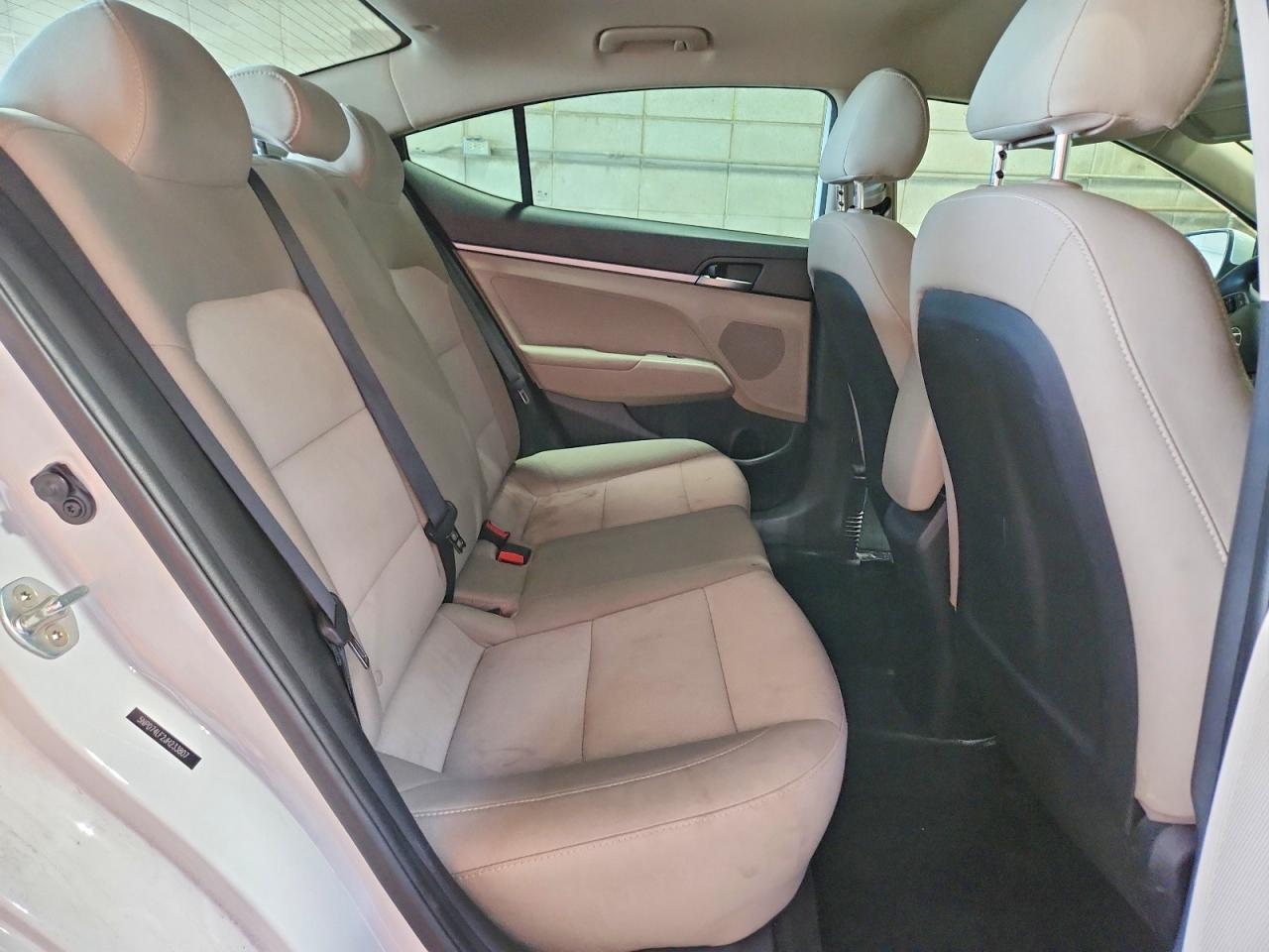 2018 Hyundai Elantra Se - zdjęcie 10