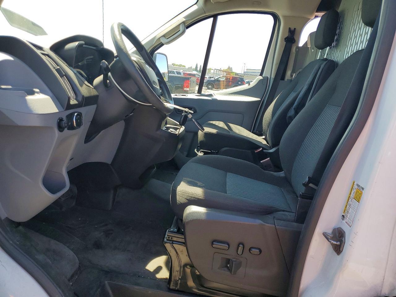 2017 Ford Transit T-250 - zdjęcie 7