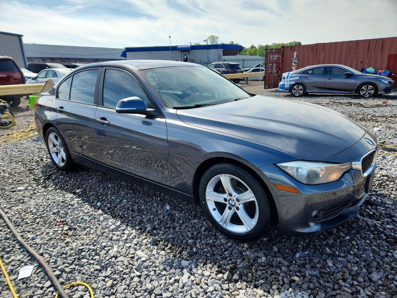 2014 BMW 320 I xDrive - zdjęcie 4