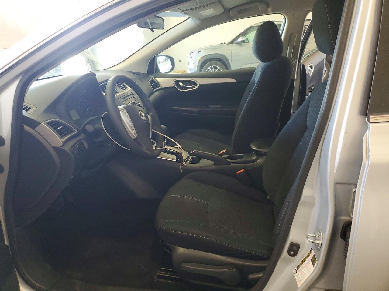 2014 Nissan Sentra S - zdjęcie 7