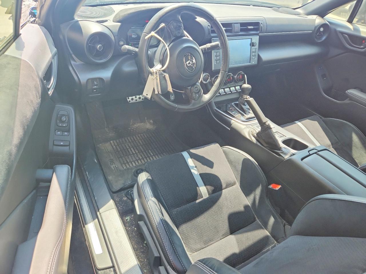 2025 Toyota Gr 86 Premium - zdjęcie 8