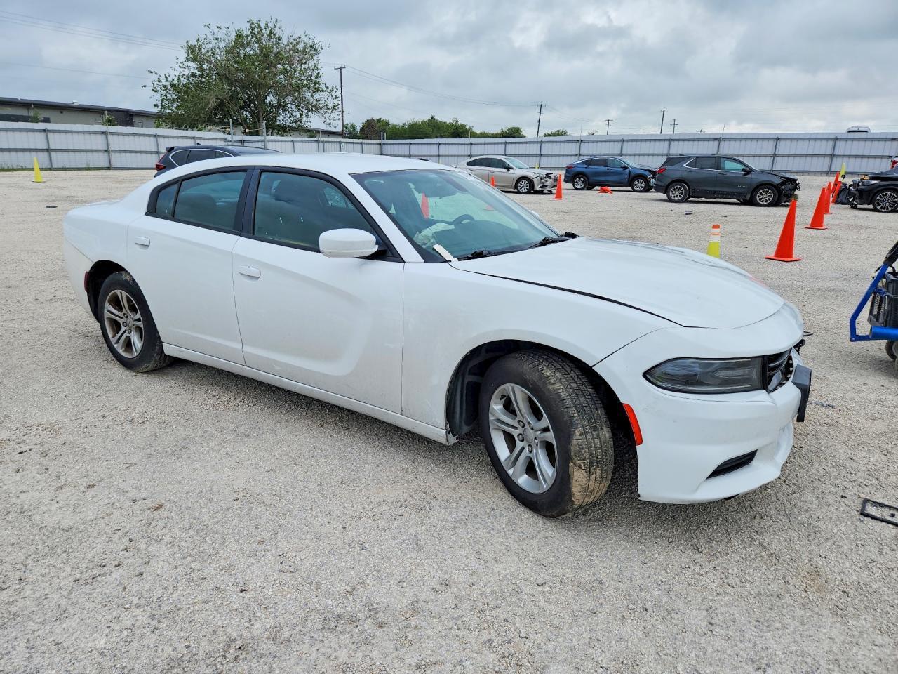 2018 Dodge Charger Sxt - zdjęcie 4