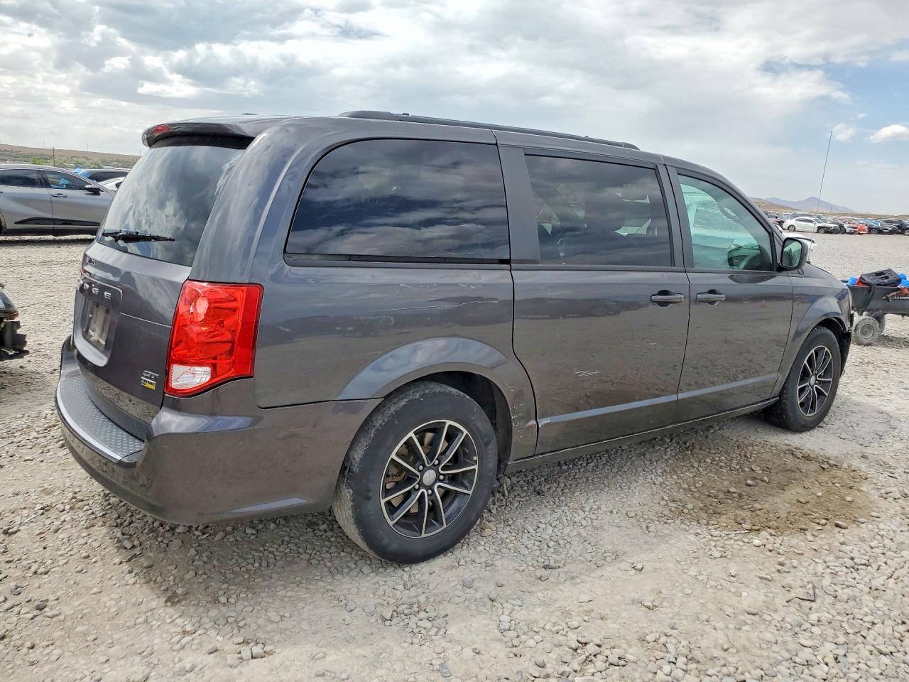 Dodge Grand Caravan - zdjęcie 3