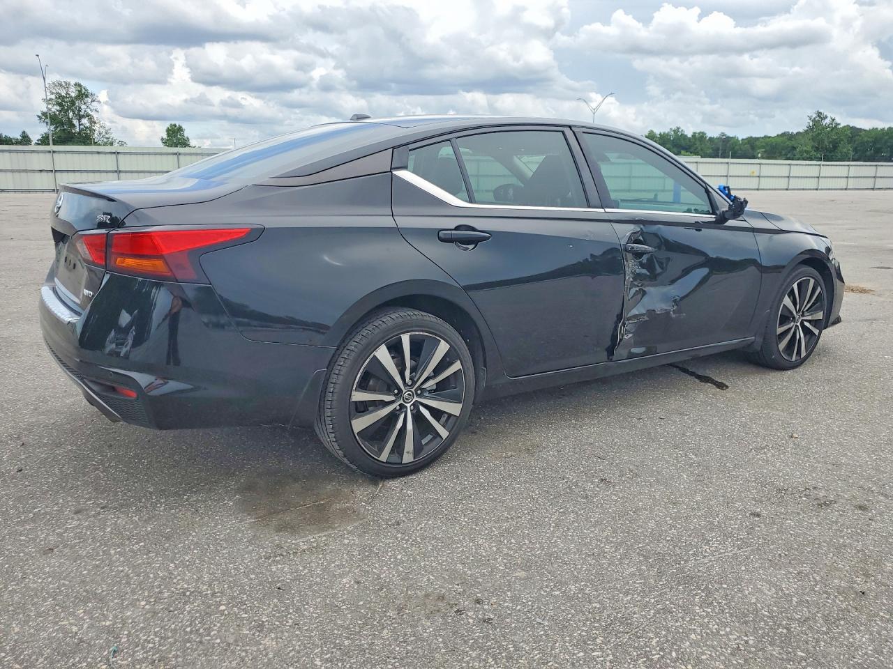 2021 Nissan Altima S - zdjęcie 3