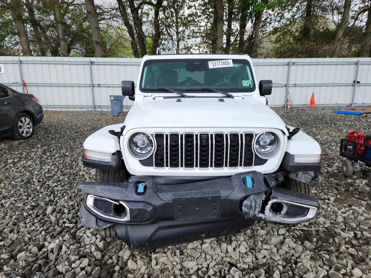 2025 Jeep Wrangler Sahara 4Xe - zdjęcie 5
