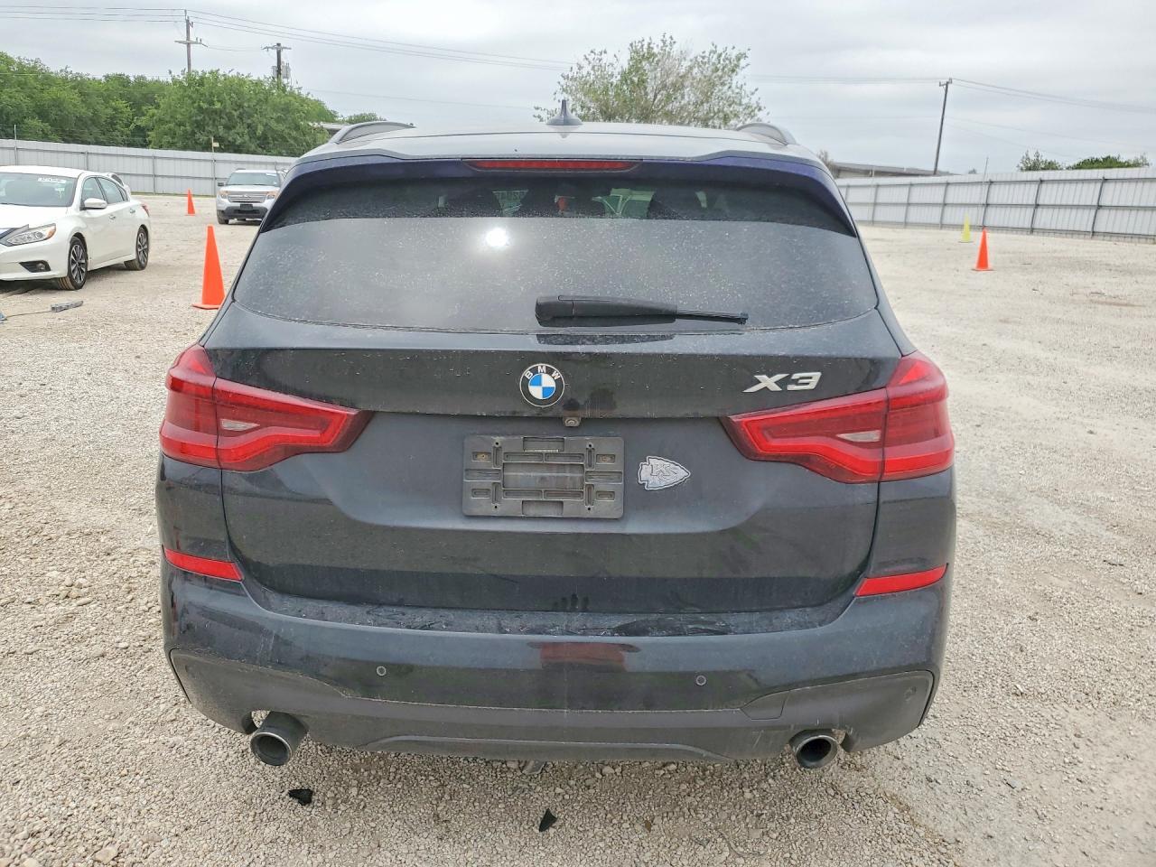 2018 BMW X3 xDrive30I - zdjęcie 6