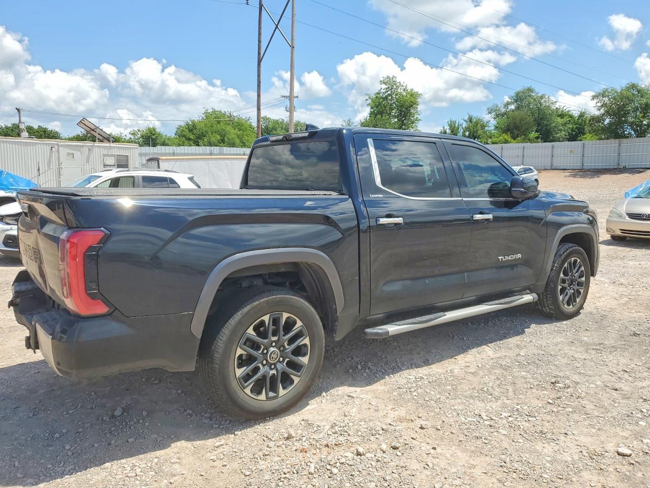 2023 Toyota Tundra Crewmax Limited - zdjęcie 3
