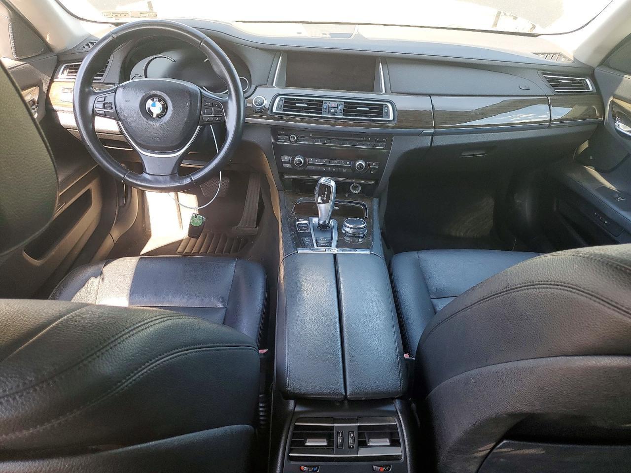 2015 BMW 740 Lxi - zdjęcie 8