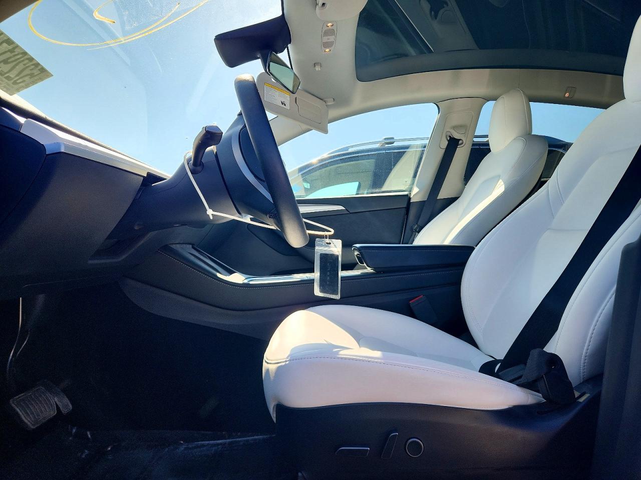 2023 Tesla Model Y - zdjęcie 7