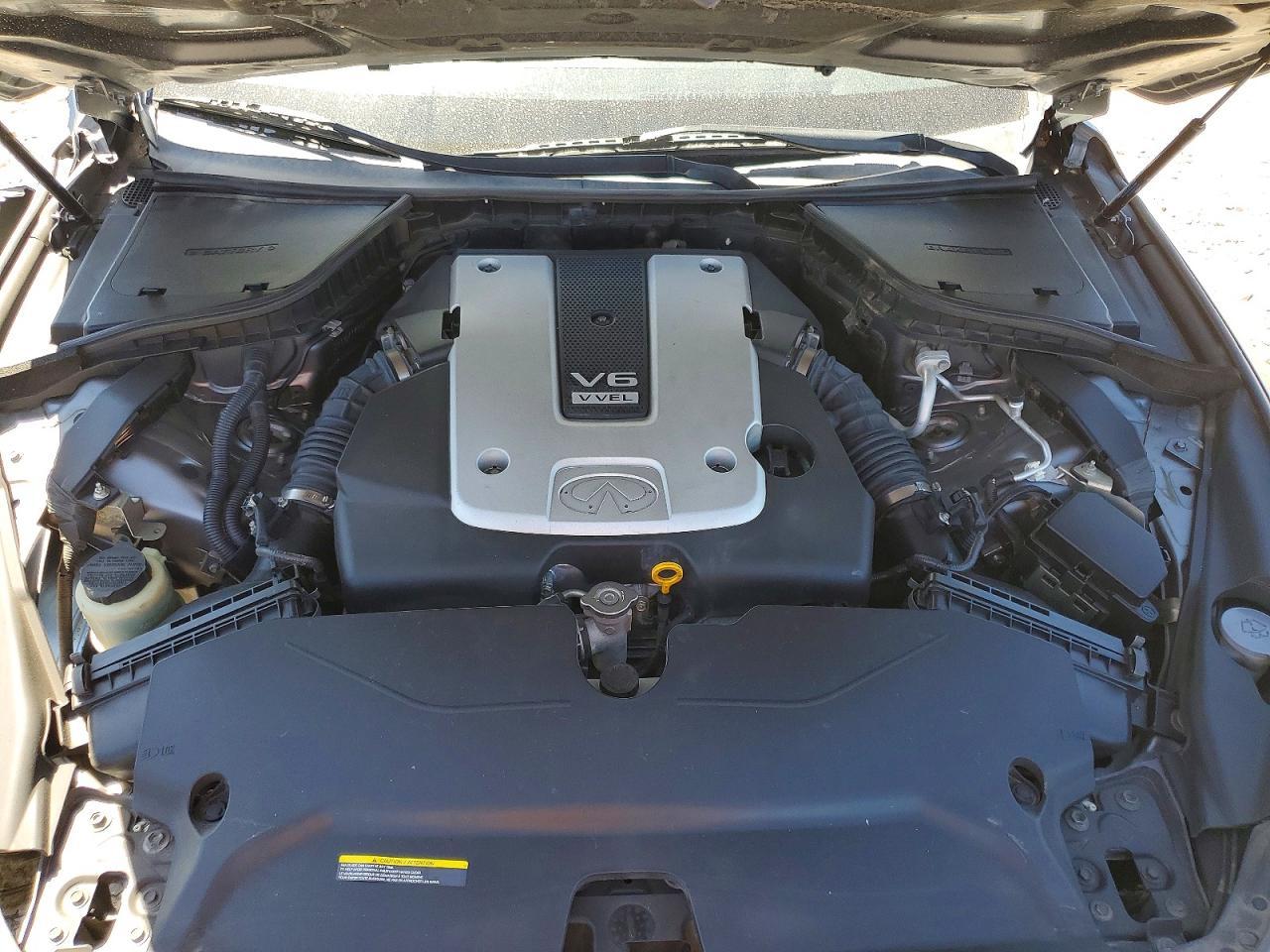 2015 Infiniti Q50 Premium - zdjęcie 11