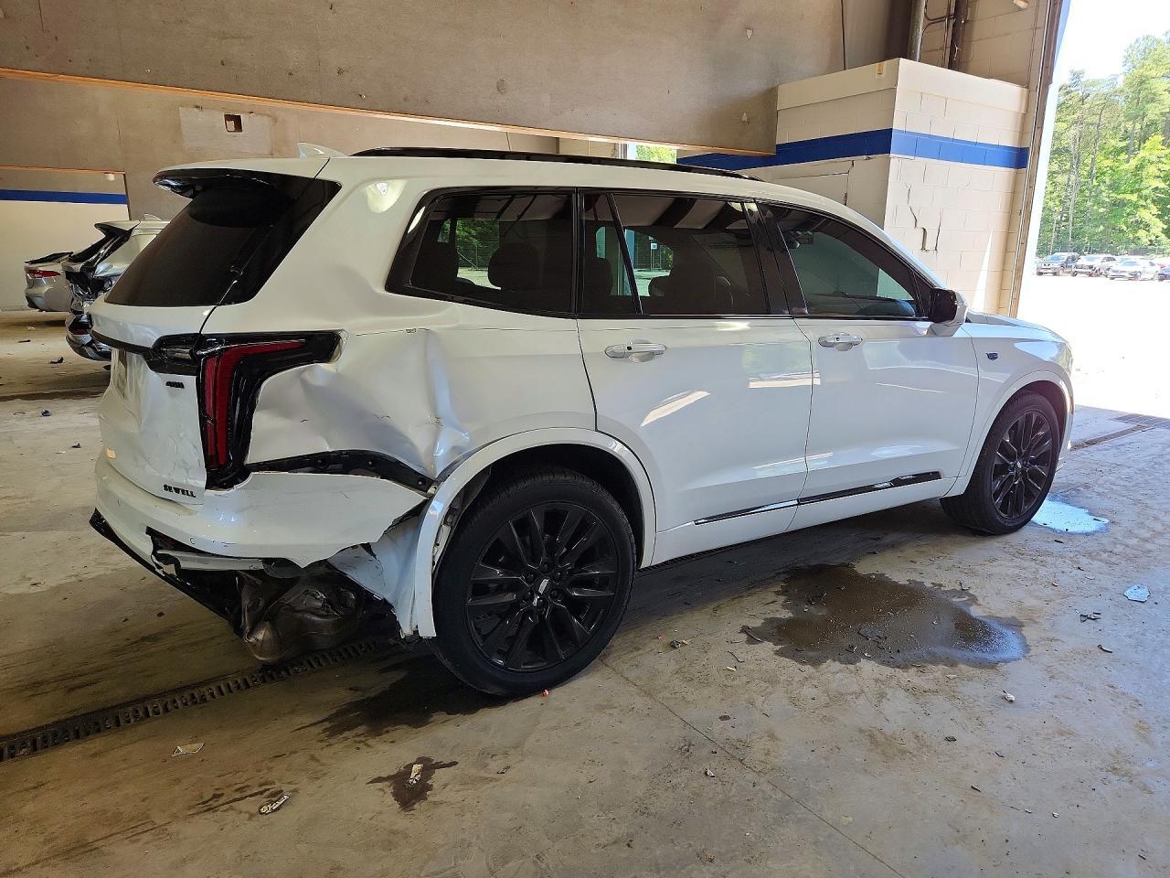 2021 Cadillac Xt6 Sport - zdjęcie 3