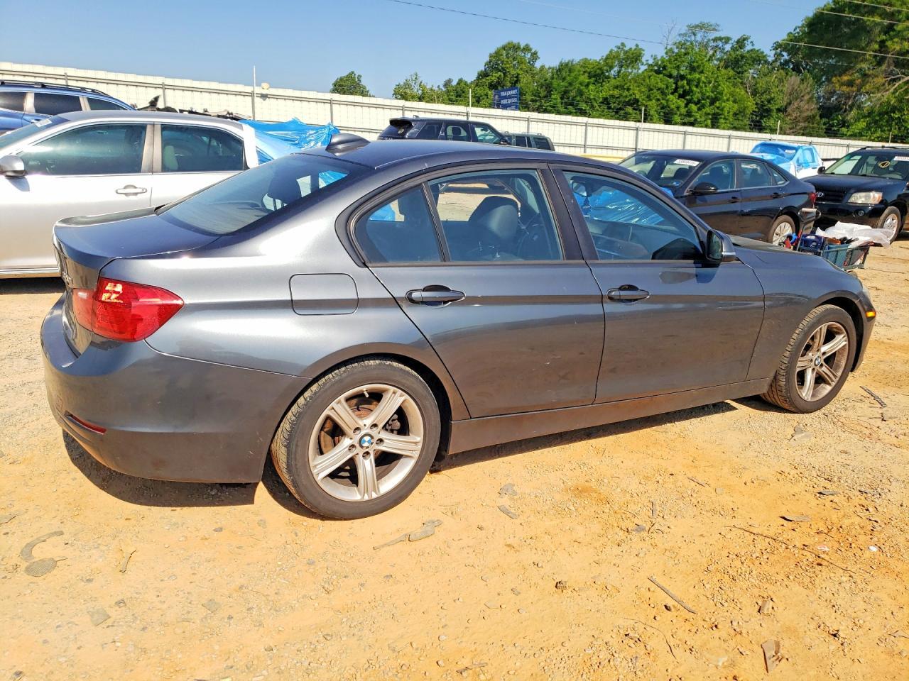 2015 BMW 320 I xDrive - zdjęcie 3