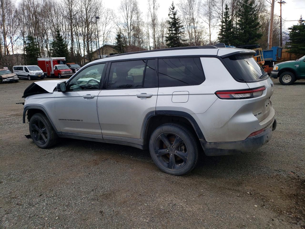 2021 Jeep Grand Cherokee L Laredo - zdjęcie 2