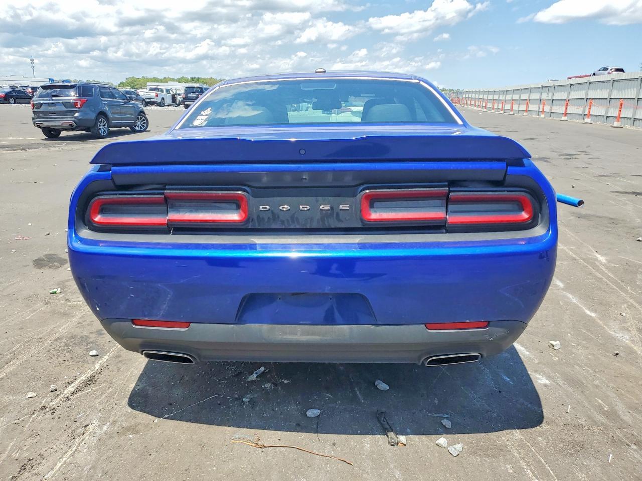 2021 Dodge Challenger Sxt - zdjęcie 6