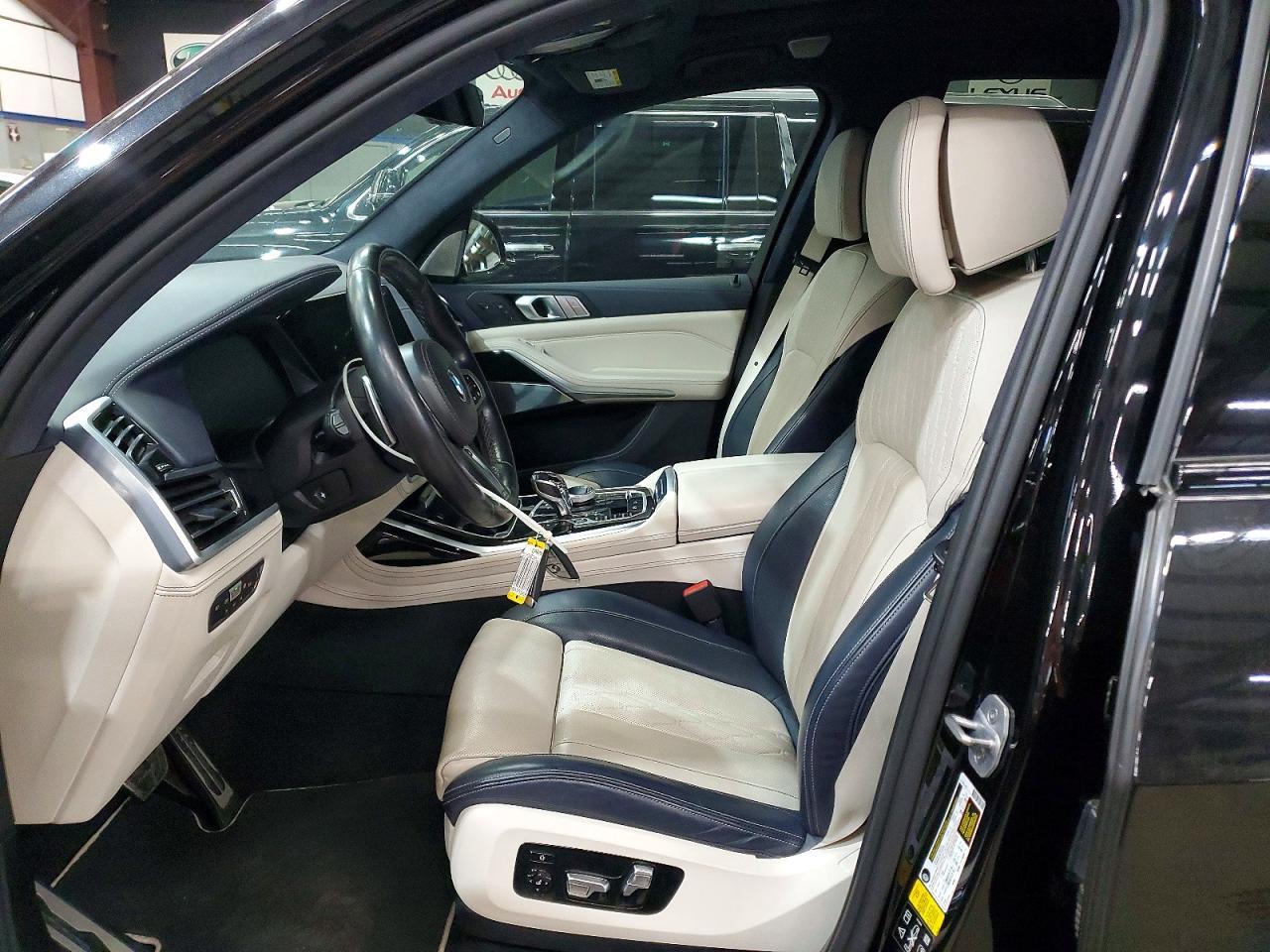 2020 BMW X7 M50I - zdjęcie 7