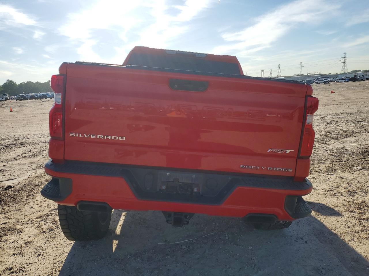 2021 Chevrolet Silverado K1500 Rst - zdjęcie 6