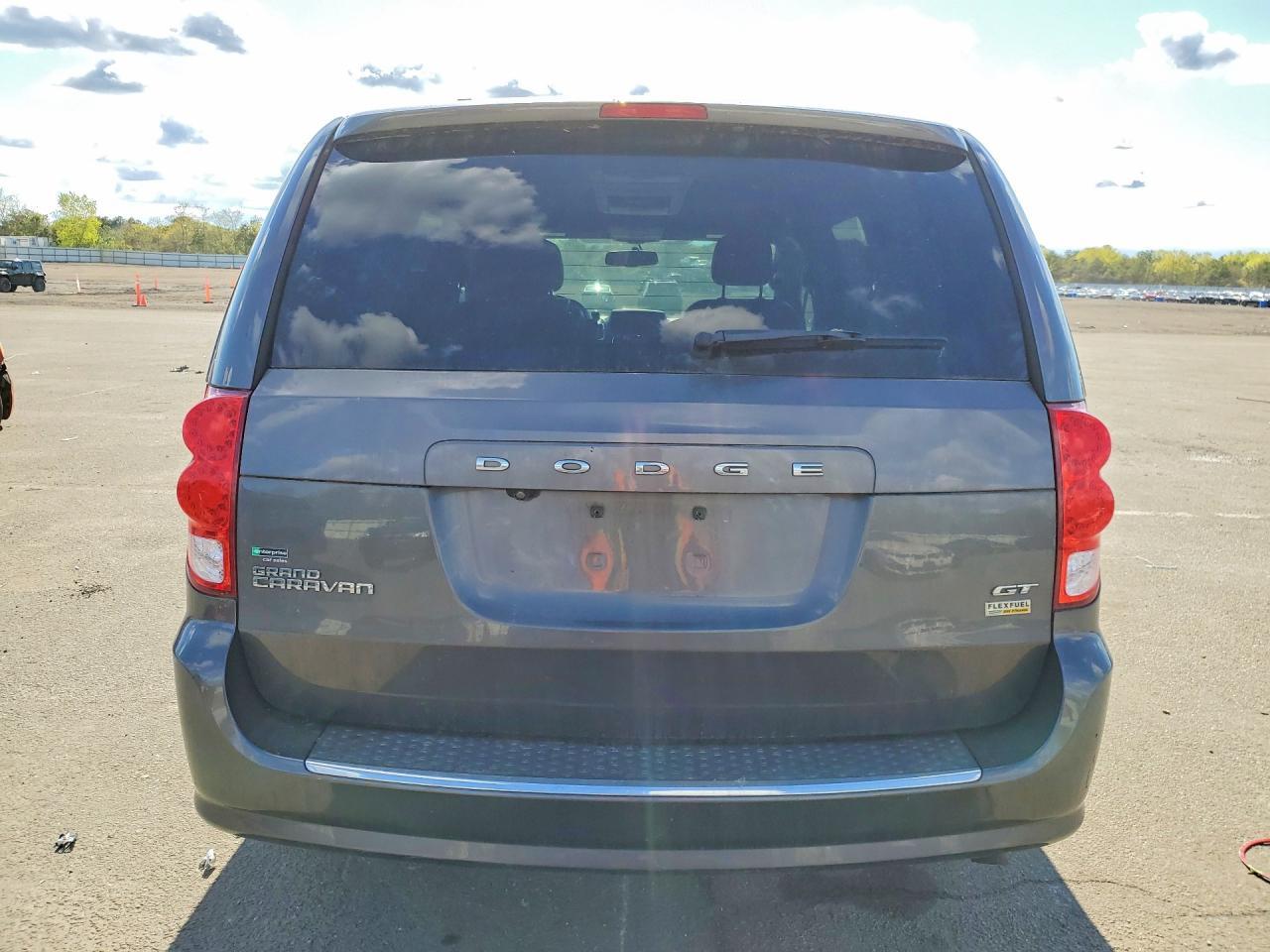 2018 Dodge Grand Caravan Gt - zdjęcie 6