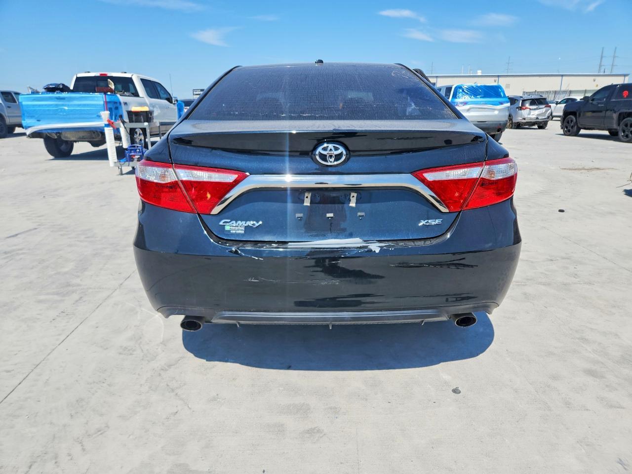 2017 Toyota Camry Xse V6 - zdjęcie 6