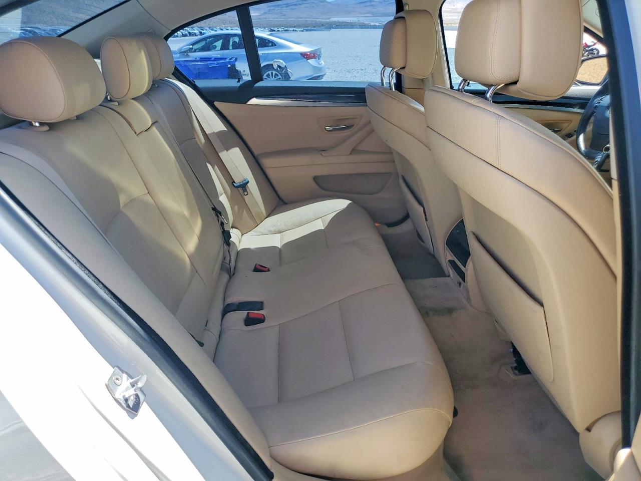 2013 BMW 528 I - zdjęcie 10