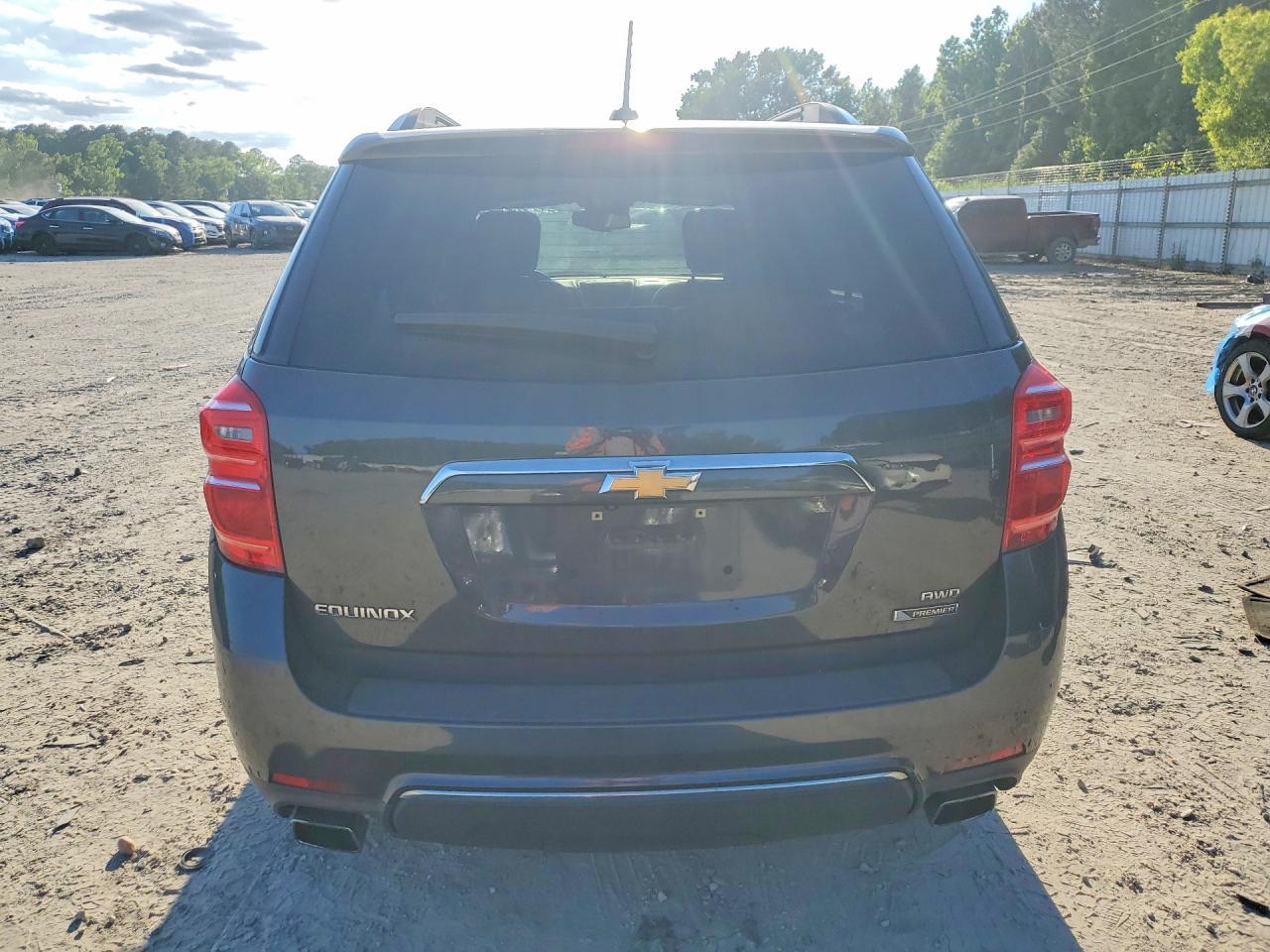 2017 Chevrolet Equinox Premier - zdjęcie 6