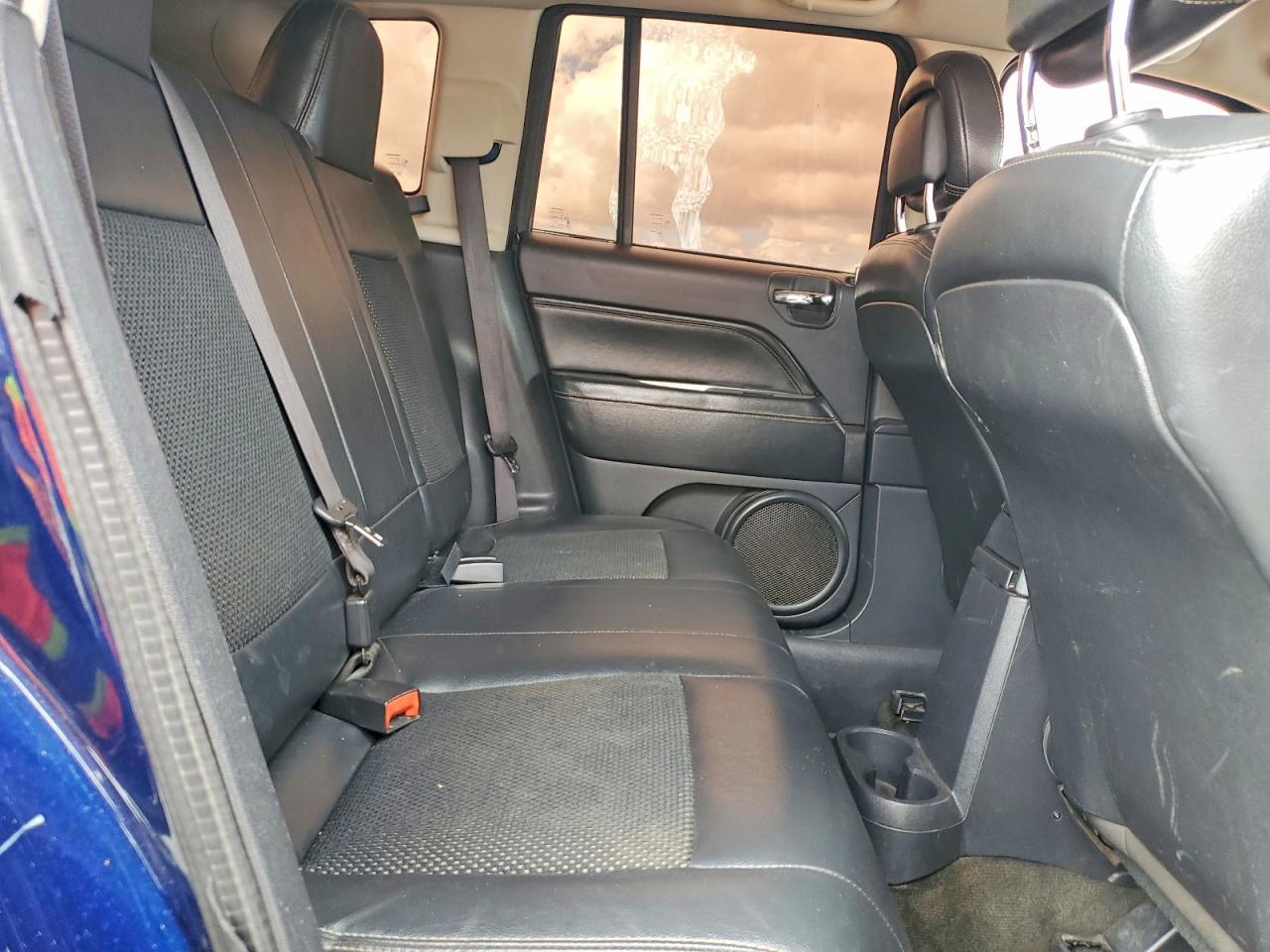 2016 Jeep Compass Latitude - zdjęcie 11