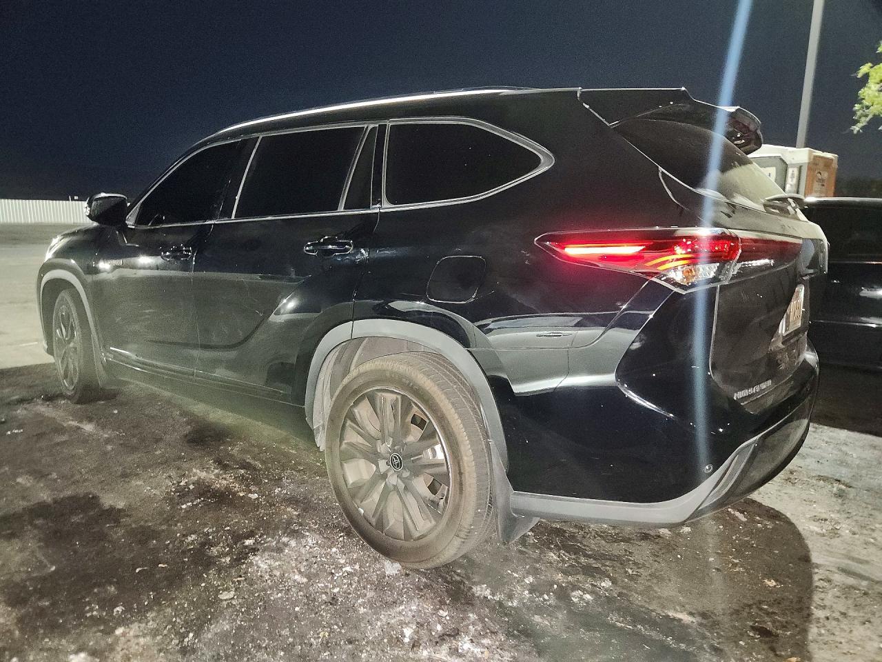 2021 Toyota Highlander Hybrid Limited - zdjęcie 2