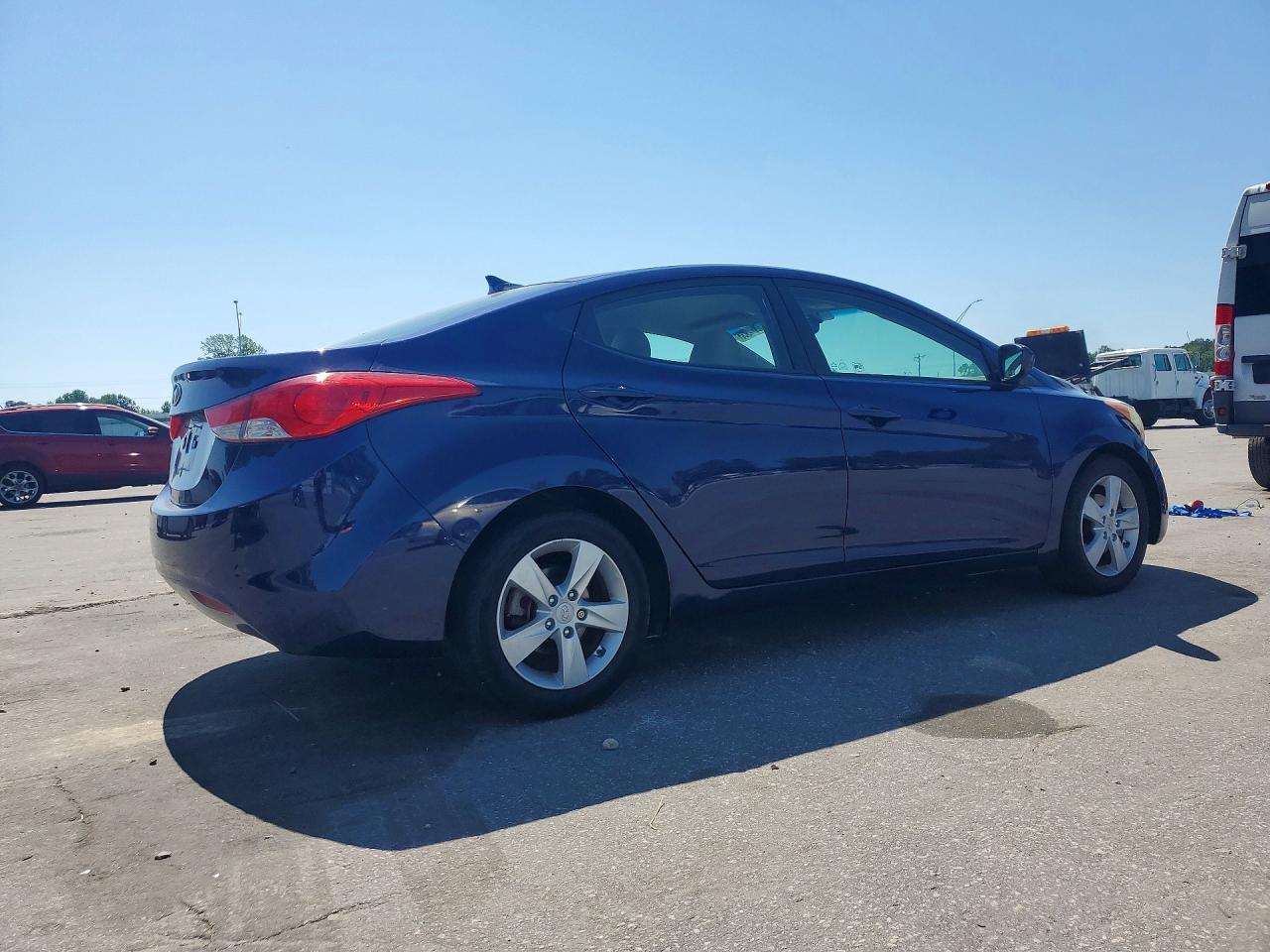 2013 Hyundai Elantra Gls - zdjęcie 3