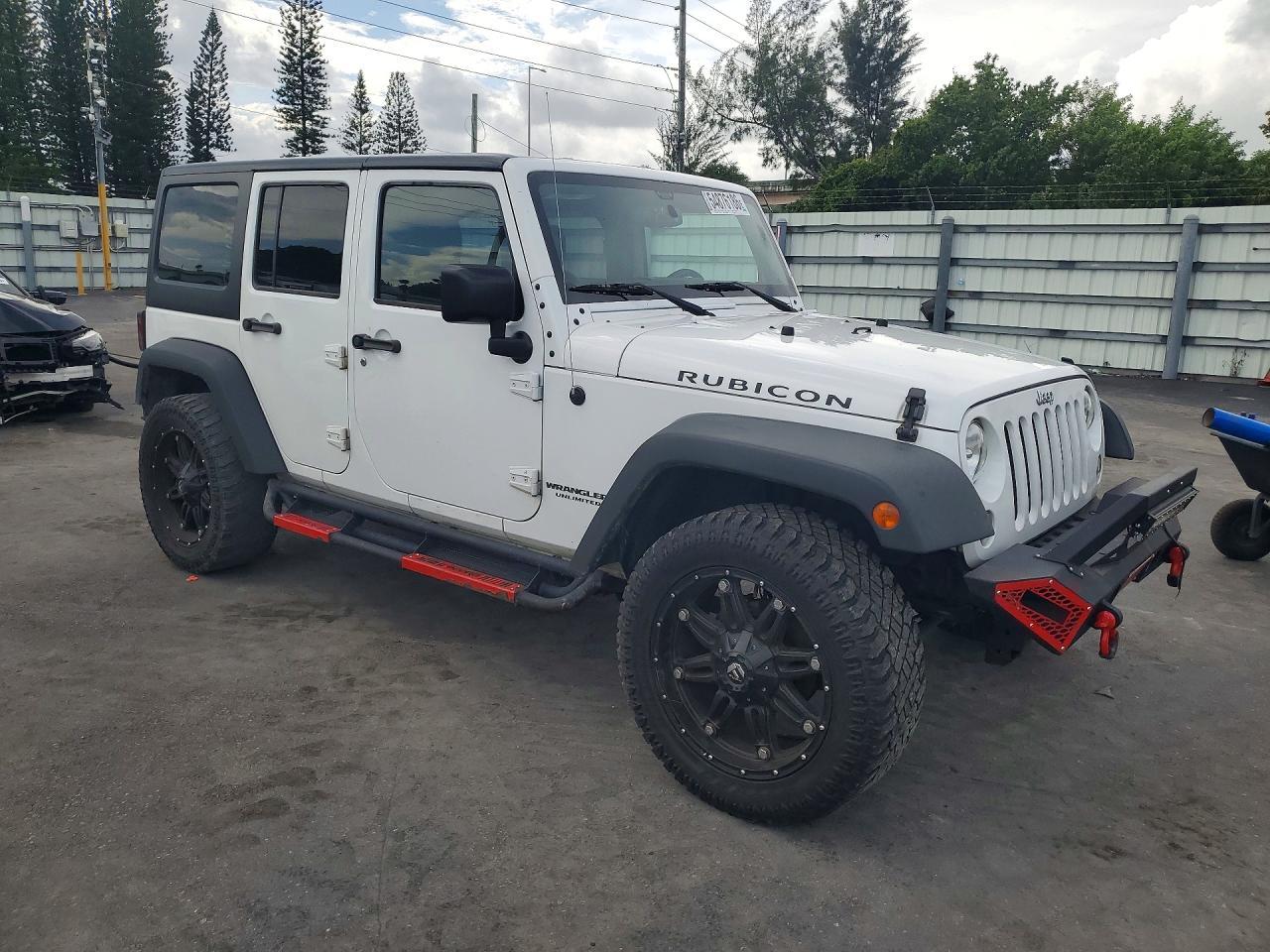 2015 Jeep Wrangler Unlimited Rubicon - zdjęcie 4