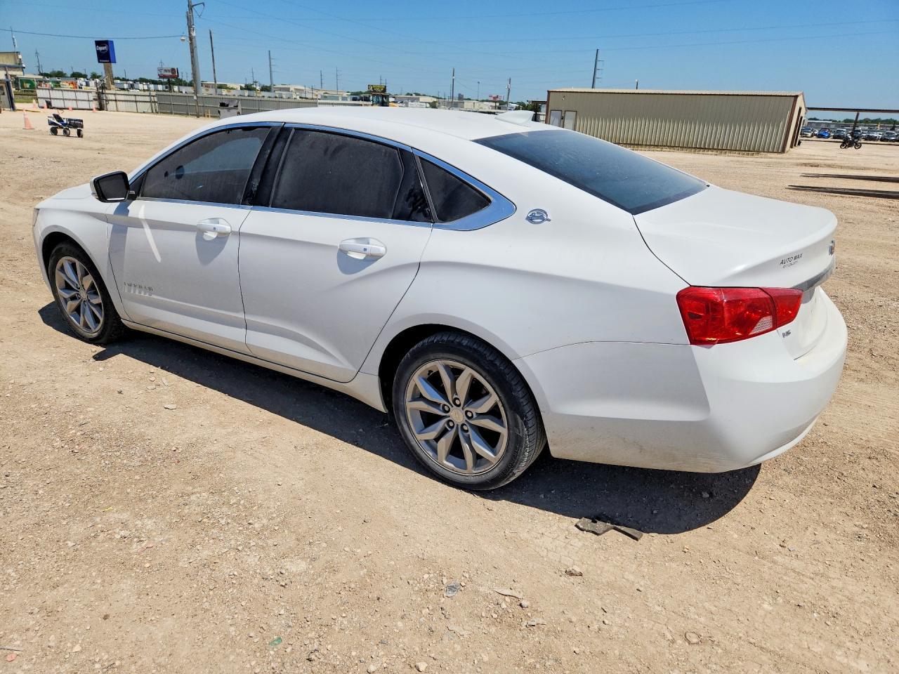 2018 Chevrolet Impala Lt - zdjęcie 2