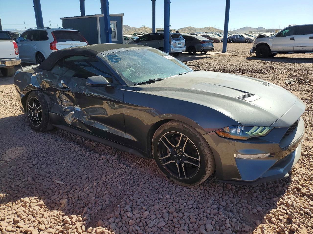 2019 Ford Mustang - zdjęcie 4