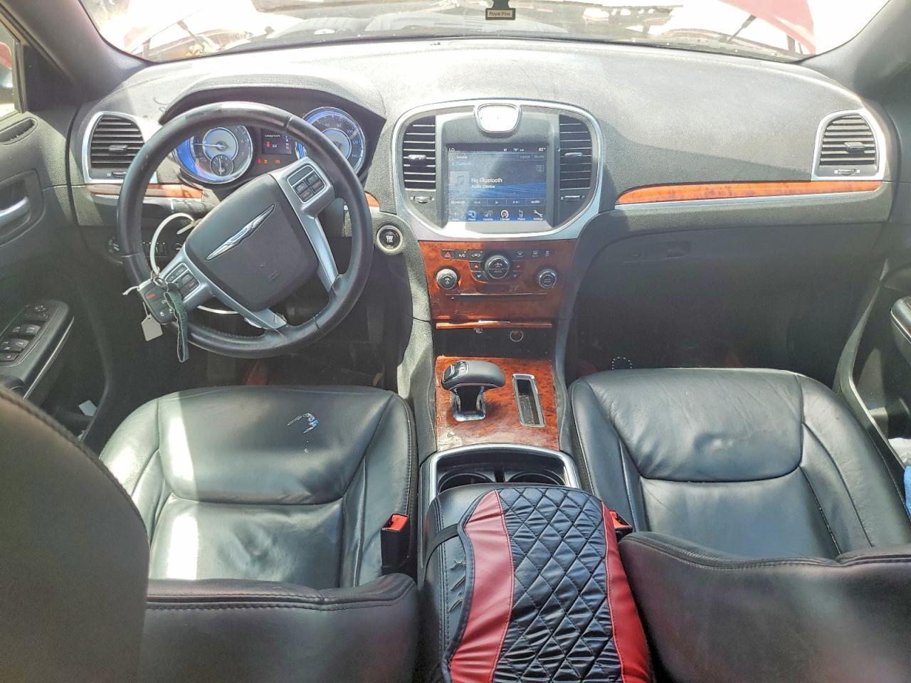 2014 Chrysler 300 - zdjęcie 8