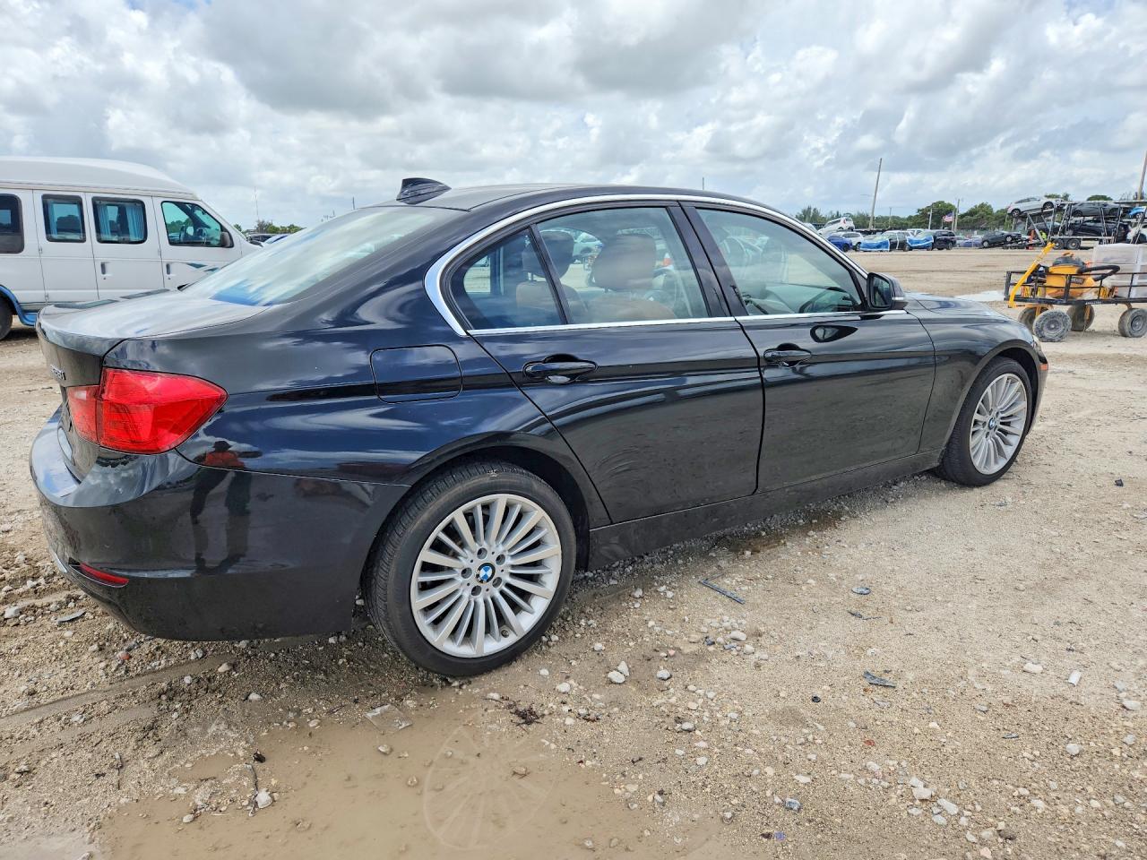 2015 BMW 328 Xi - zdjęcie 3