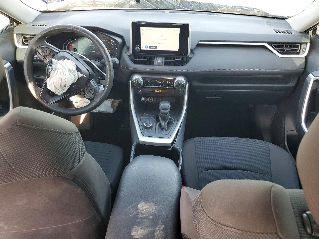 2025 Toyota Rav4 - zdjęcie 8