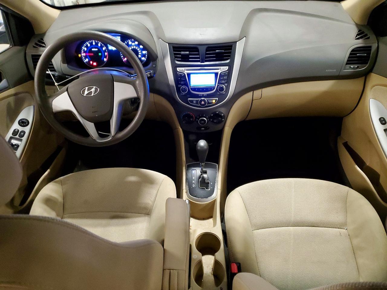 2013 Hyundai Accent Gls - zdjęcie 8