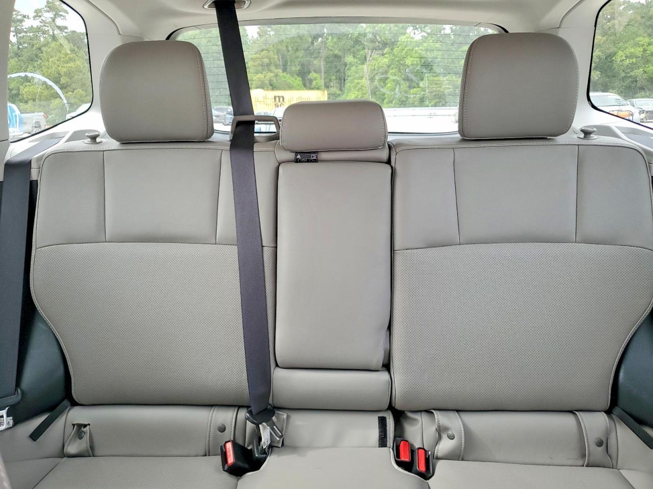 2016 Subaru Forester 2.5I Limited - zdjęcie 10