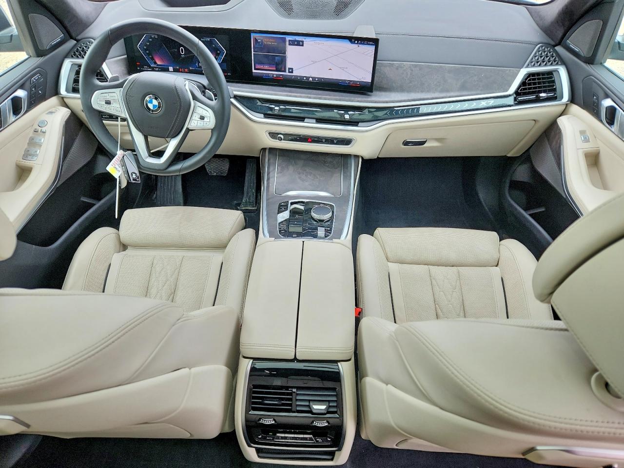 2025 BMW X7 xDrive40I - zdjęcie 8