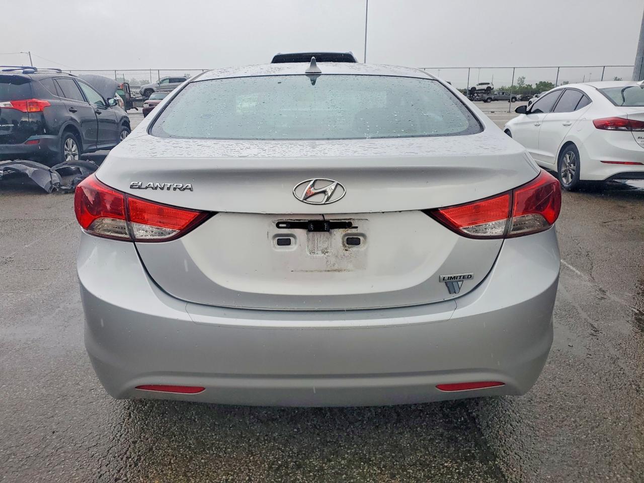 2013 Hyundai Elantra Limited - zdjęcie 6