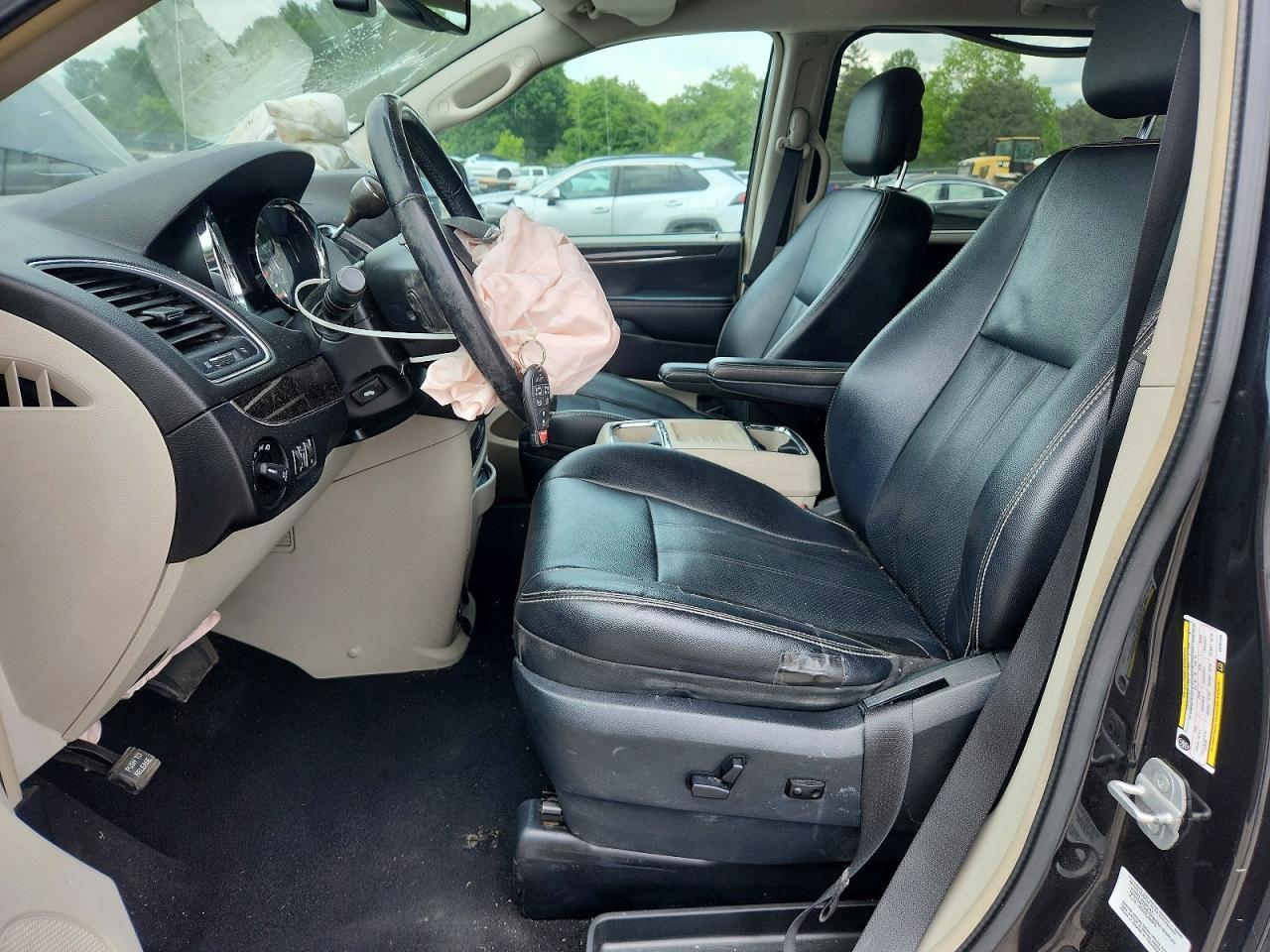 2014 Chrysler Town & Country Touring L - zdjęcie 7