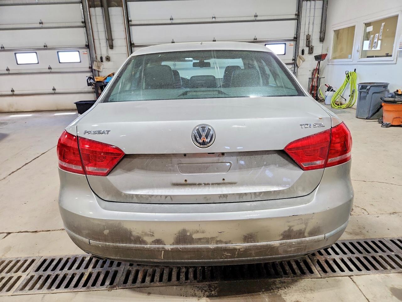 2014 Volkswagen Passat 2.0L Tdi Sel Premium - zdjęcie 6